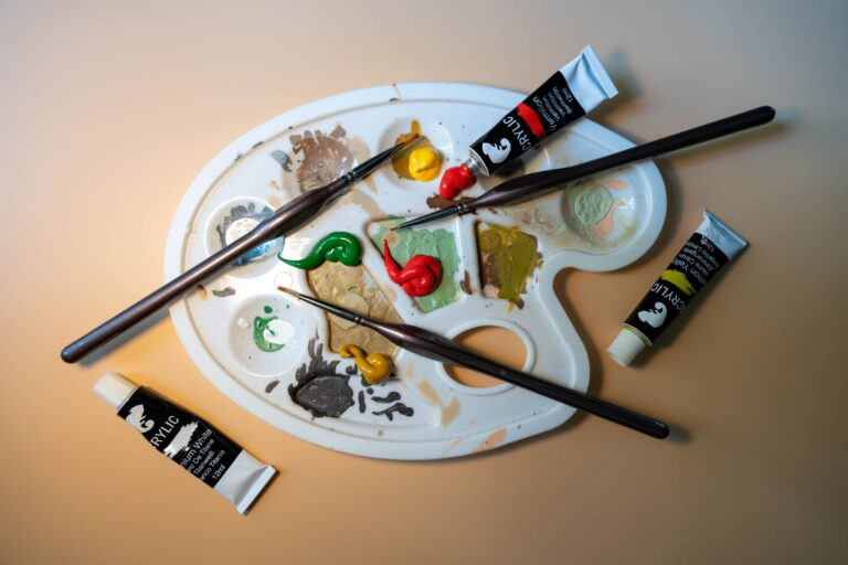 Peinture acrylique : préparer un premier tableau sans gaspillage